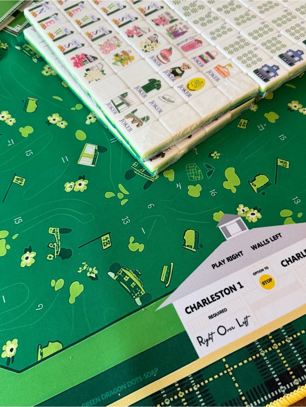 Mahjong Set with Mat, Tiles, cards and dice - Picture 11 of 16